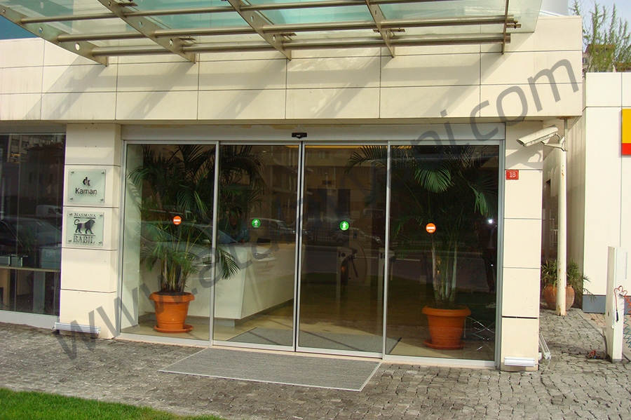 Kaman Holding Fotoselli Otomatik Döner Kapı